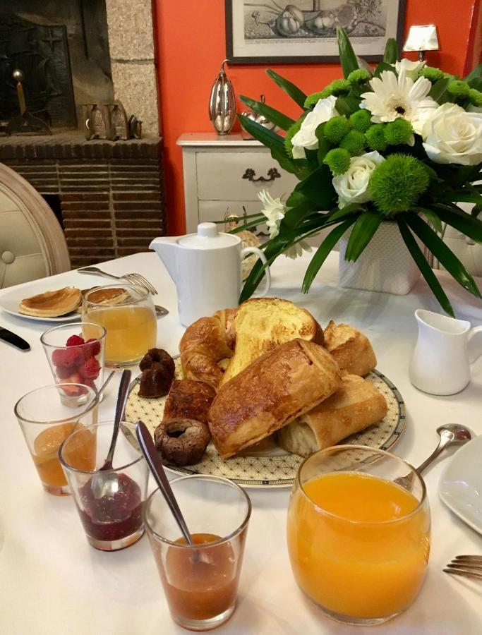La Meffrais 1741 Bed and Breakfast Ντινάν Εξωτερικό φωτογραφία